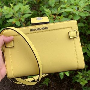 Michael Kors Crossbody
